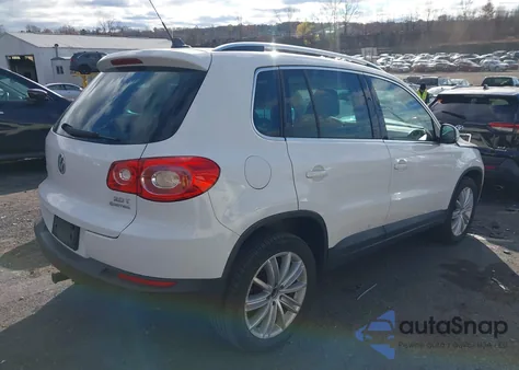 2011 Volkswagen Tiguan Sel из США, поврежденный, VIN WVGBV7AX6BW556789